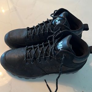 Helly Hansen leather boots - size Men’s 10